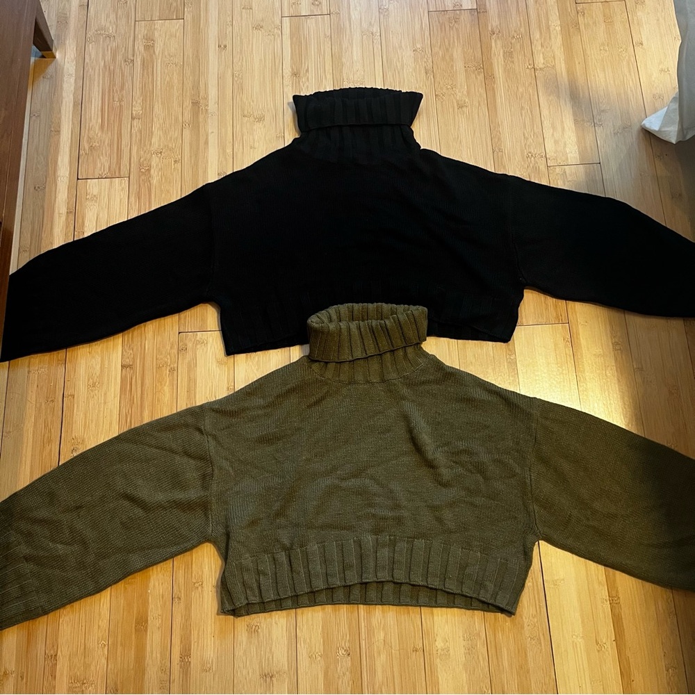 H&M Black and Olive Green Turtleneck Sweater pair